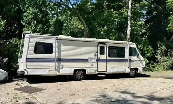 Class A RV side angle
