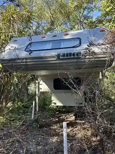 Fifth wheel in the brush